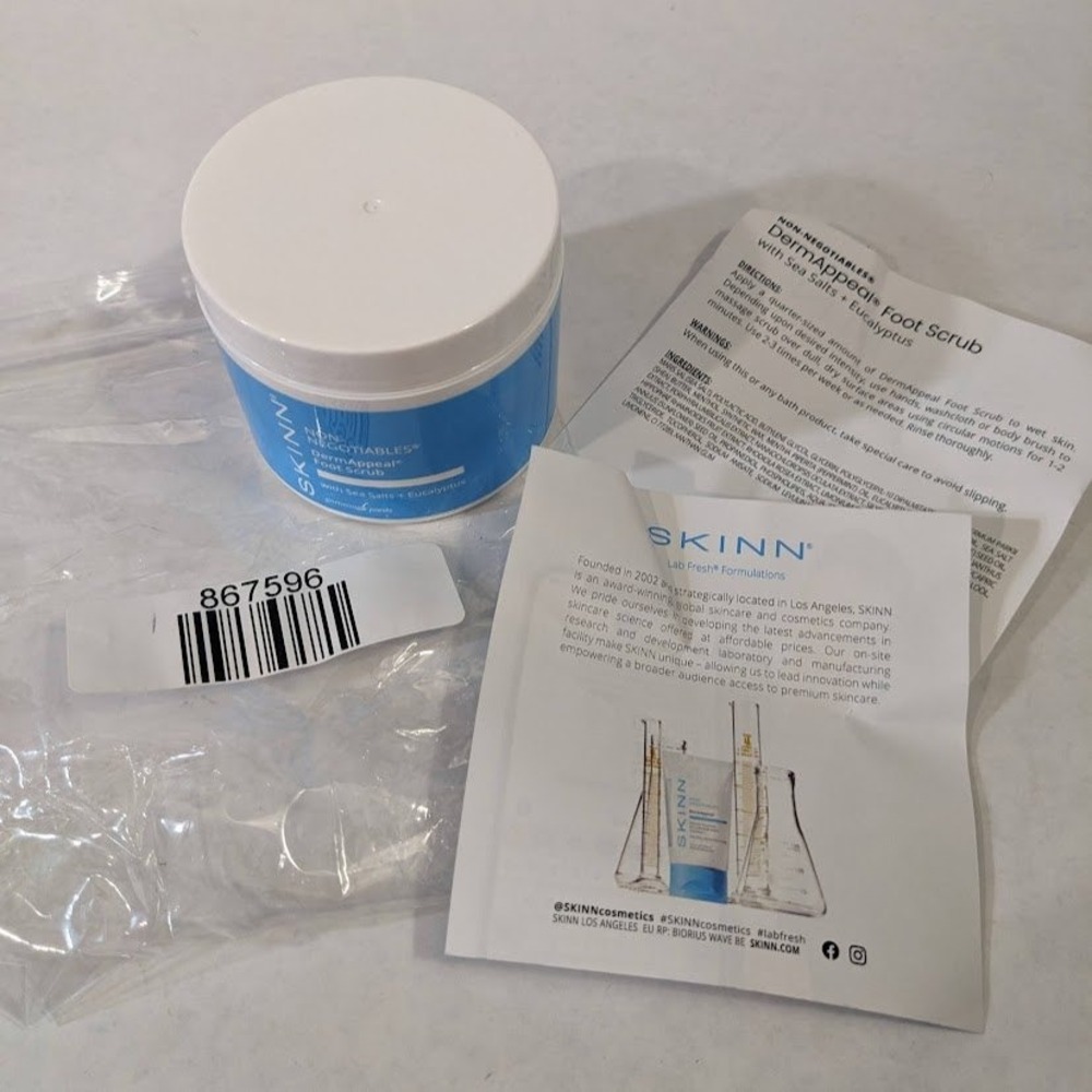 SKINN Non-Negotiables DermAppeal Foot Scrub Sea Salts Eucalyptus 4oz 118ml NEW - Picture 4 of 6